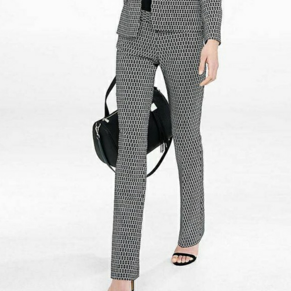 Express Columnist Geo Pixel Print Pants Size 6r - image 1